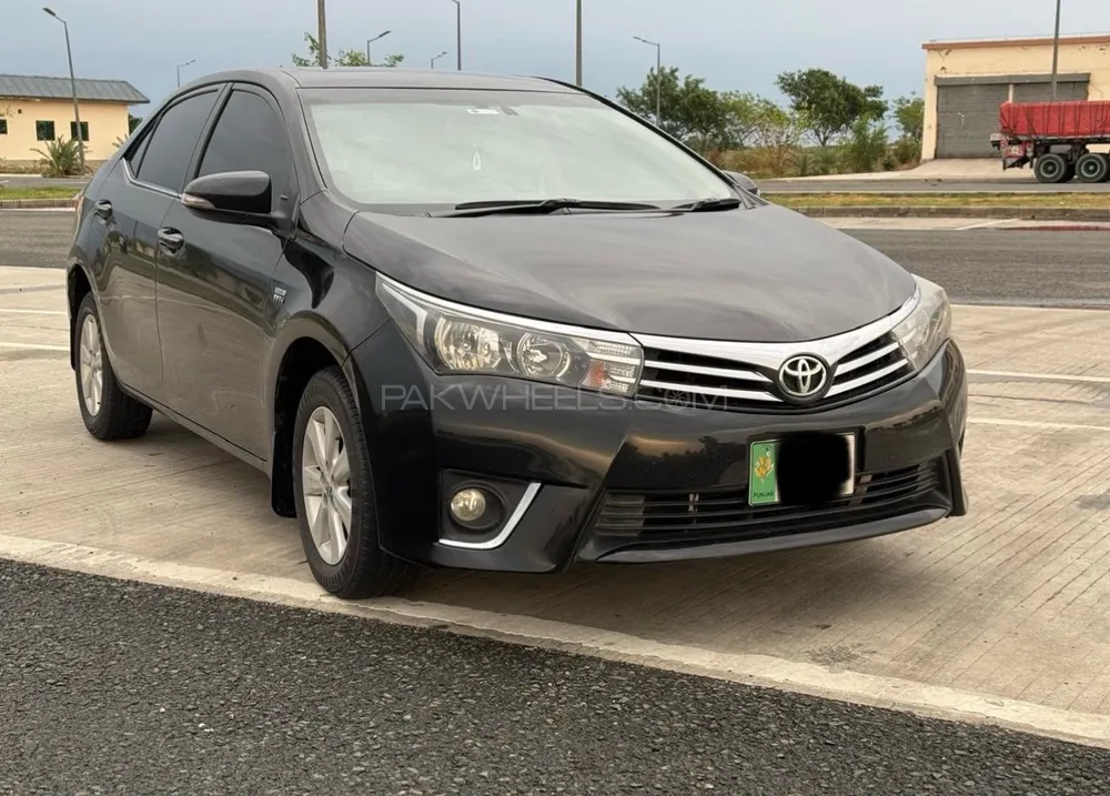 Toyota Corolla 2015 for Sale in Lahore Toyota Corolla 2015 for Sale in Lahore Image-2