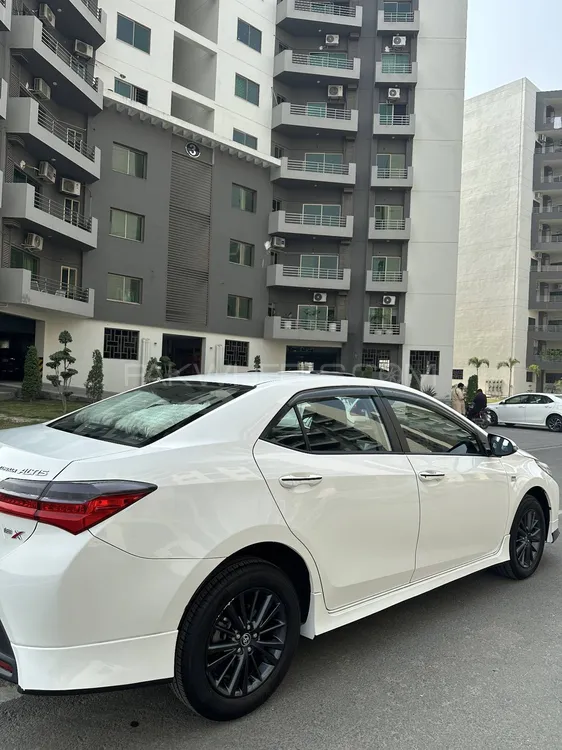 Toyota Corolla 2022 for Sale in Lahore Toyota Corolla 2022 for Sale in Lahore Image-6