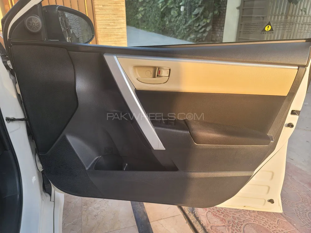 Toyota Corolla 2021 for Sale in Rawalpindi Toyota Corolla 2021 for Sale in Rawalpindi Image-12