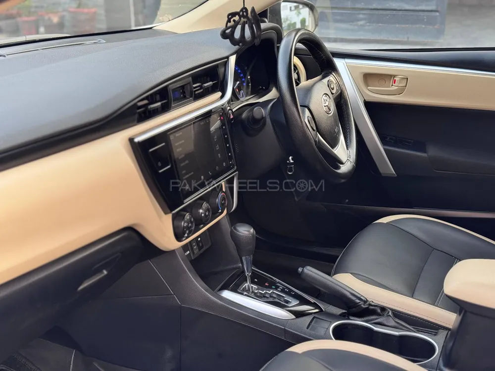 Toyota Corolla 2022 for Sale in Sialkot Toyota Corolla 2022 for Sale in Sialkot Image-8