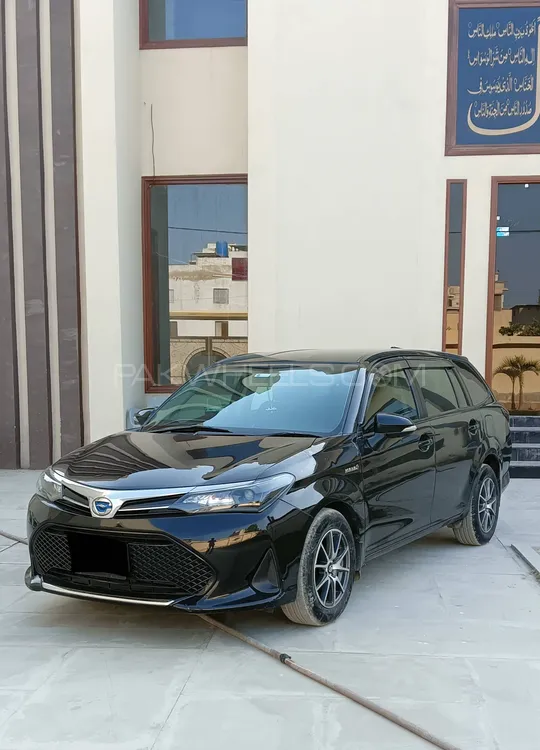 Toyota Corolla Fielder 2017 for Sale in Karachi Toyota Corolla Fielder 2017 for Sale in Karachi Image-4