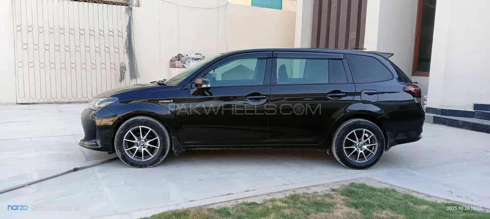 Toyota Corolla Fielder 2017 for Sale in Karachi Toyota Corolla Fielder 2017 for Sale in Karachi Image-9