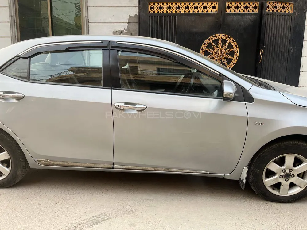 Toyota Corolla 2015 for Sale in Lahore Toyota Corolla 2015 for Sale in Lahore Image-8