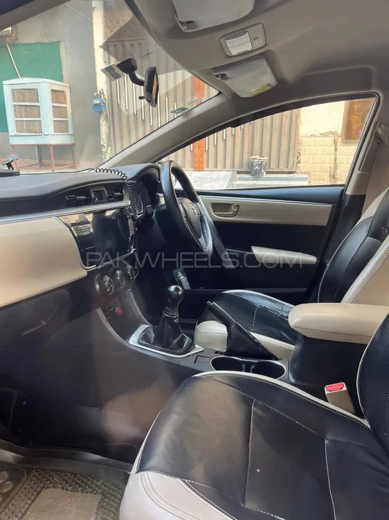 Toyota Corolla 2015 for Sale in Lahore Toyota Corolla 2015 for Sale in Lahore Image-2
