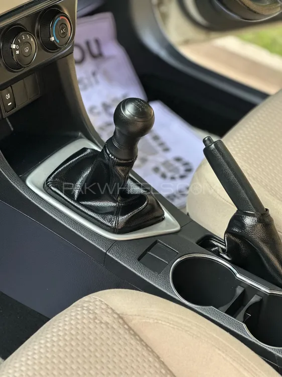Toyota Corolla 2017 for Sale in Lahore Toyota Corolla 2017 for Sale in Lahore Image-13