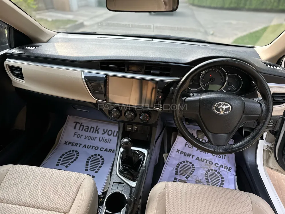 Toyota Corolla 2017 for Sale in Lahore Toyota Corolla 2017 for Sale in Lahore Image-11