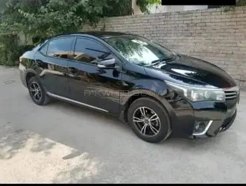 Toyota Corolla 2014 for Sale in Lahore Toyota Corolla 2014 for Sale in Lahore Image-3
