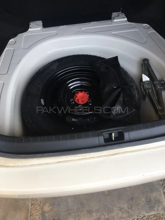 Toyota Corolla 2017 for Sale in Karachi Toyota Corolla 2017 for Sale in Karachi Image-3