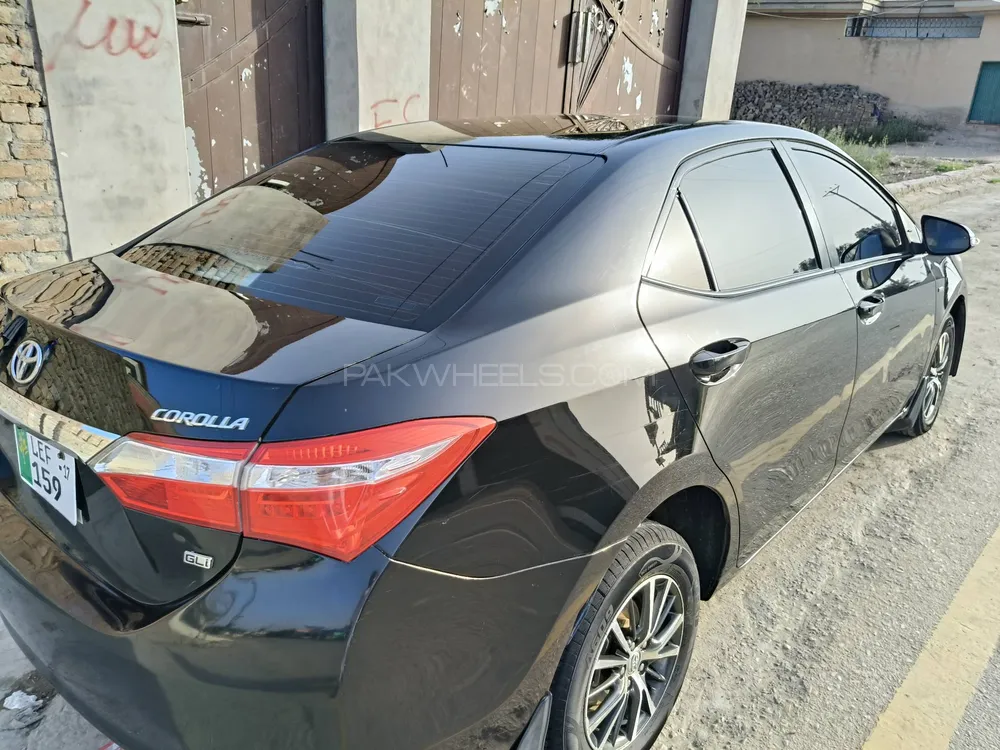 Toyota Corolla 2017 for Sale in Dera ismail khan Toyota Corolla 2017 for Sale in Dera ismail khan Image-7