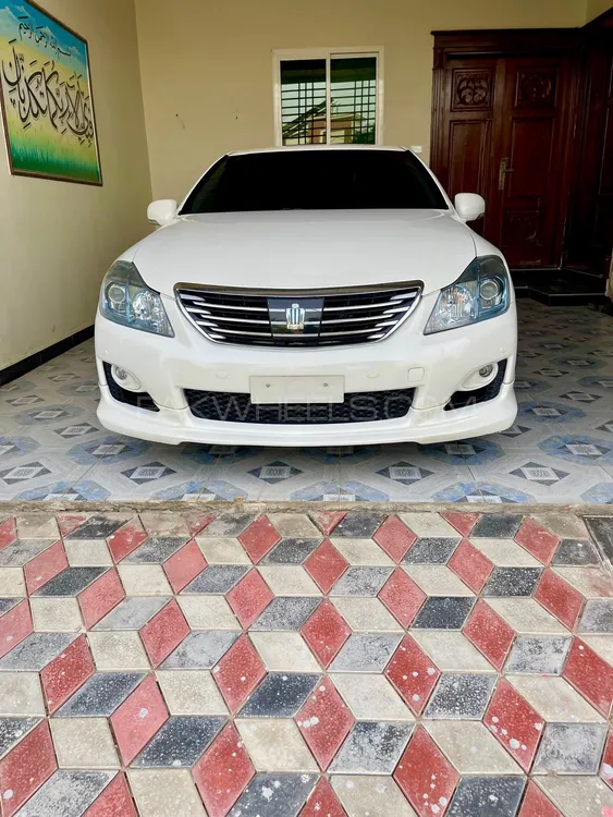Toyota Crown 2008 for Sale in Islamabad Toyota Crown 2008 for Sale in Islamabad Image-1