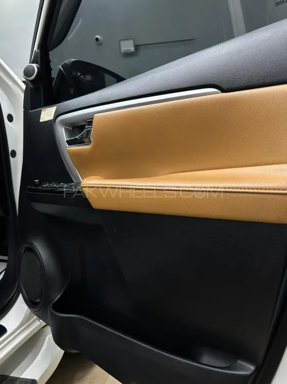 Toyota Fortuner 2017 for Sale in Karachi Toyota Fortuner 2017 for Sale in Karachi Image-13