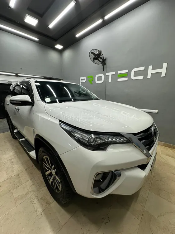 Toyota Fortuner 2017 for Sale in Karachi Toyota Fortuner 2017 for Sale in Karachi Image-2