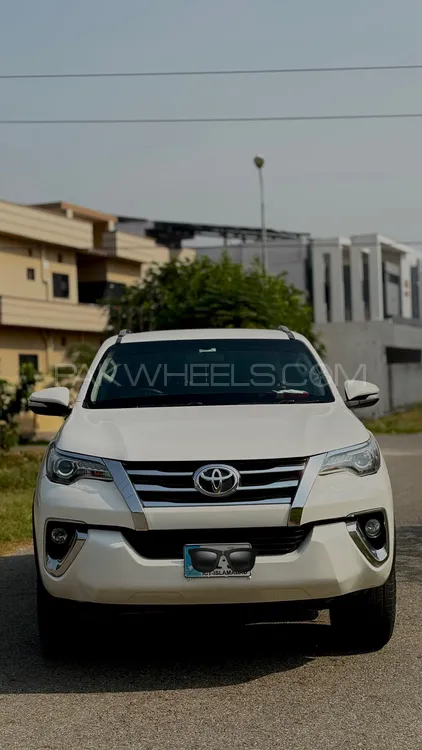 Toyota Fortuner 2017 for Sale in Gujranwala Toyota Fortuner 2017 for Sale in Gujranwala Image-7