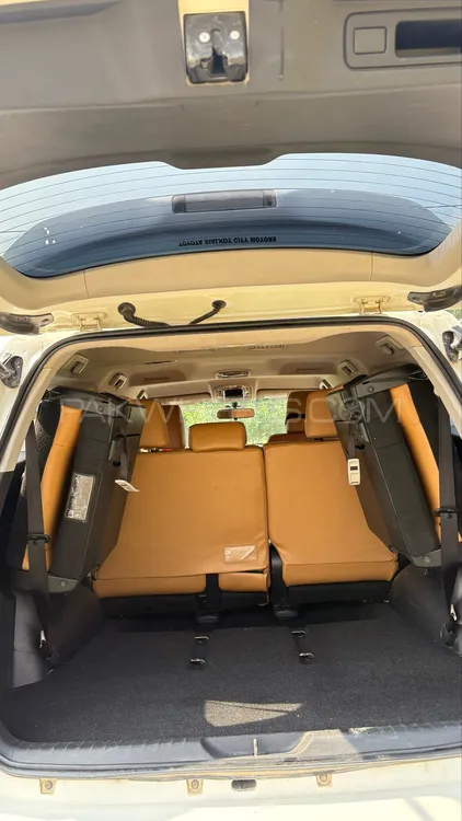 Toyota Fortuner 2017 for Sale in Gujranwala Toyota Fortuner 2017 for Sale in Gujranwala Image-11