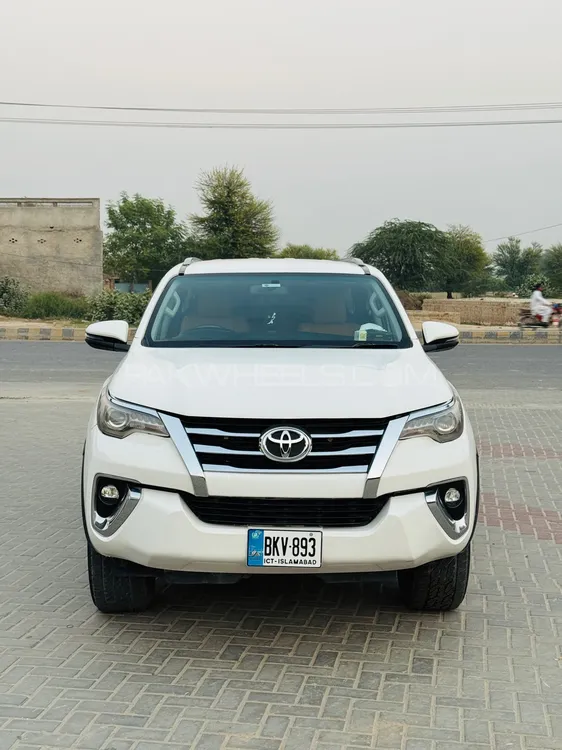 Toyota Fortuner 2018 for Sale in Multan Toyota Fortuner 2018 for Sale in Multan Image-1