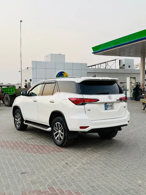 Toyota Fortuner 2018 for Sale in Multan Toyota Fortuner 2018 for Sale in Multan Image-6