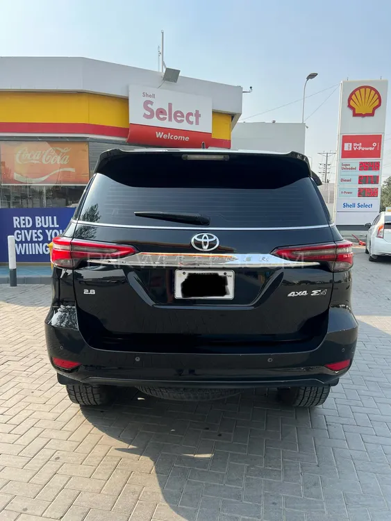 Toyota Fortuner 2022 for Sale in Lahore Toyota Fortuner 2022 for Sale in Lahore Image-4