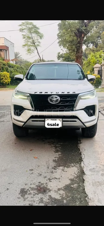 Toyota Fortuner 2022 for Sale in Lahore Toyota Fortuner 2022 for Sale in Lahore Image-1