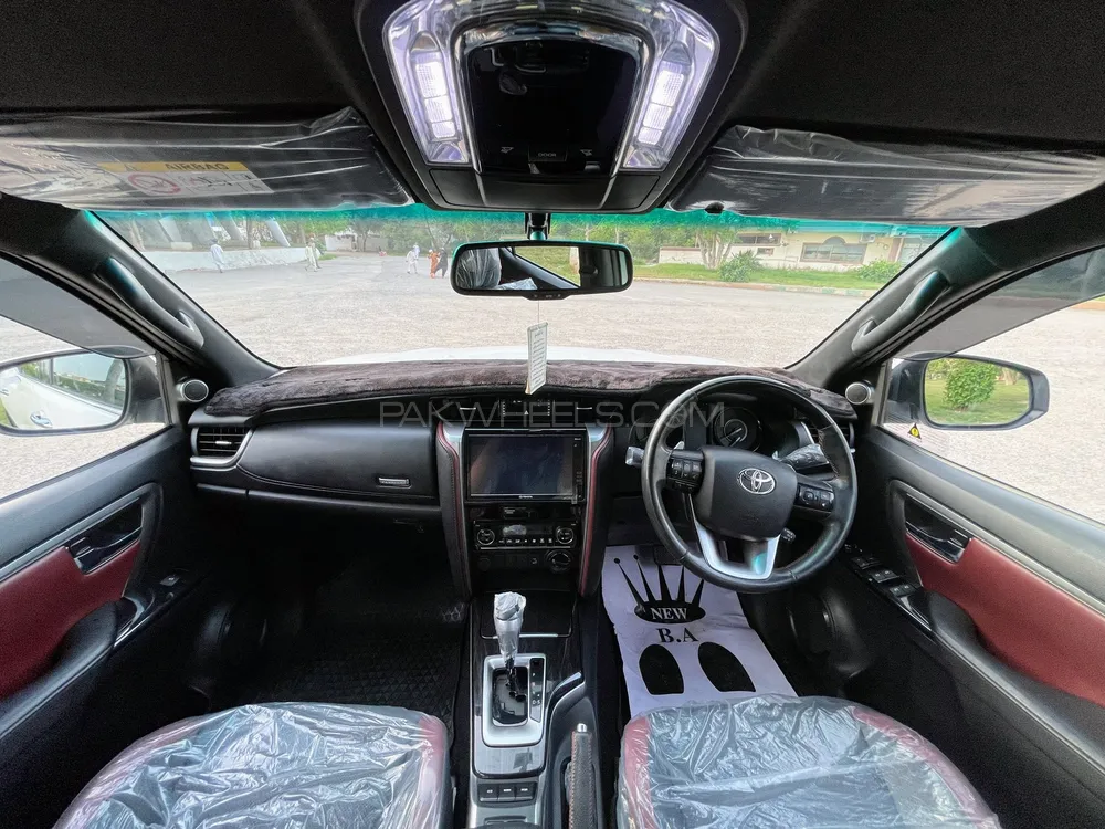 Toyota Fortuner 2022 for Sale in Karachi Toyota Fortuner 2022 for Sale in Karachi Image-7