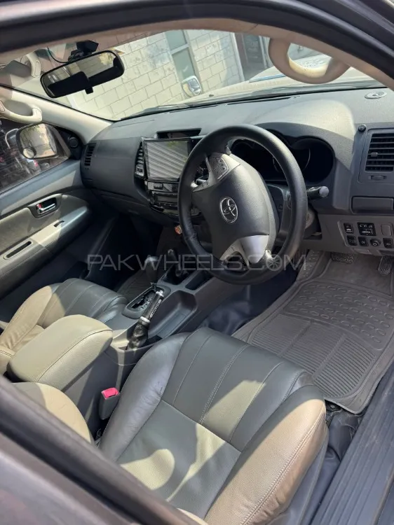 Toyota Hilux 2012 for Sale in Lala musa Toyota Hilux 2012 for Sale in Lala musa Image-8