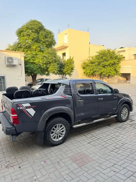 Toyota Hilux 2012 for Sale in Lala musa Toyota Hilux 2012 for Sale in Lala musa Image-10
