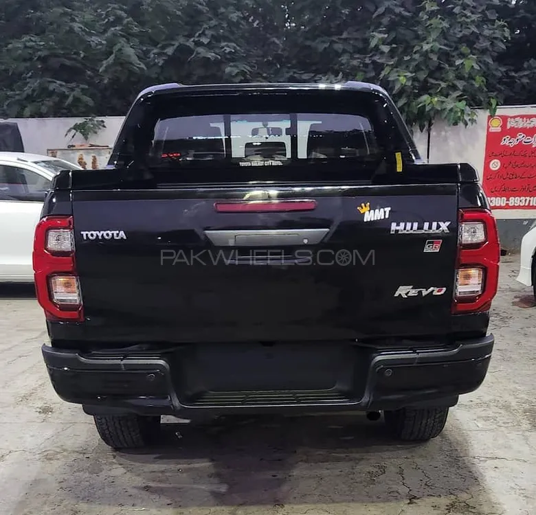 Toyota Hilux 2025 for Sale in Sialkot Toyota Hilux 2025 for Sale in Sialkot Image-7