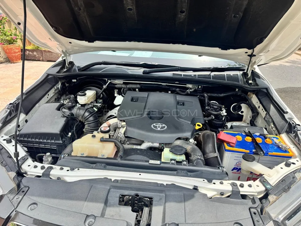 Toyota Hilux 2022 for Sale in Lahore Toyota Hilux 2022 for Sale in Lahore Image-9