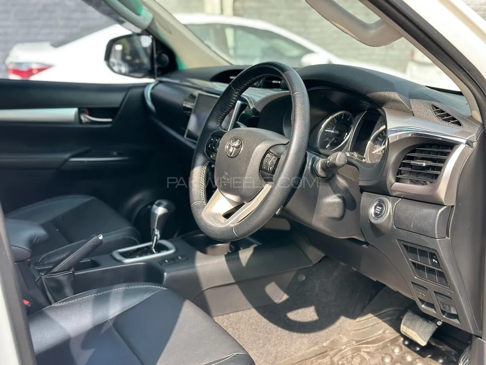 Toyota Hilux 2022 for Sale in Islamabad Toyota Hilux 2022 for Sale in Islamabad Image-7