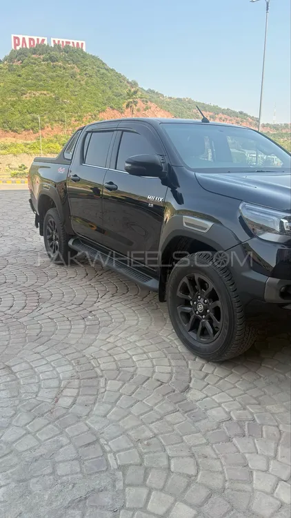 Toyota Hilux 2025 for Sale in Islamabad Toyota Hilux 2025 for Sale in Islamabad Image-3