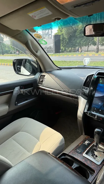 Toyota Land Cruiser 2011 for Sale in Lahore Toyota Land Cruiser 2011 for Sale in Lahore Image-7