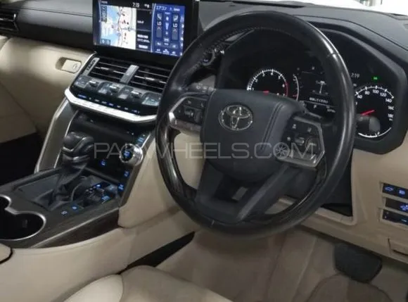 Toyota Land Cruiser 2021 for Sale in Lahore Toyota Land Cruiser 2021 for Sale in Lahore Image-4