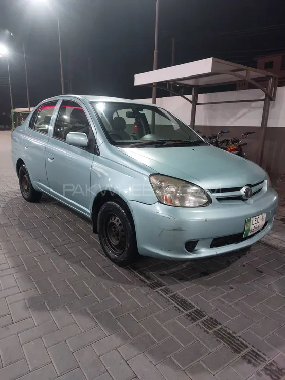 Toyota Platz 2004 for Sale in Lahore Toyota Platz 2004 for Sale in Lahore Image-2