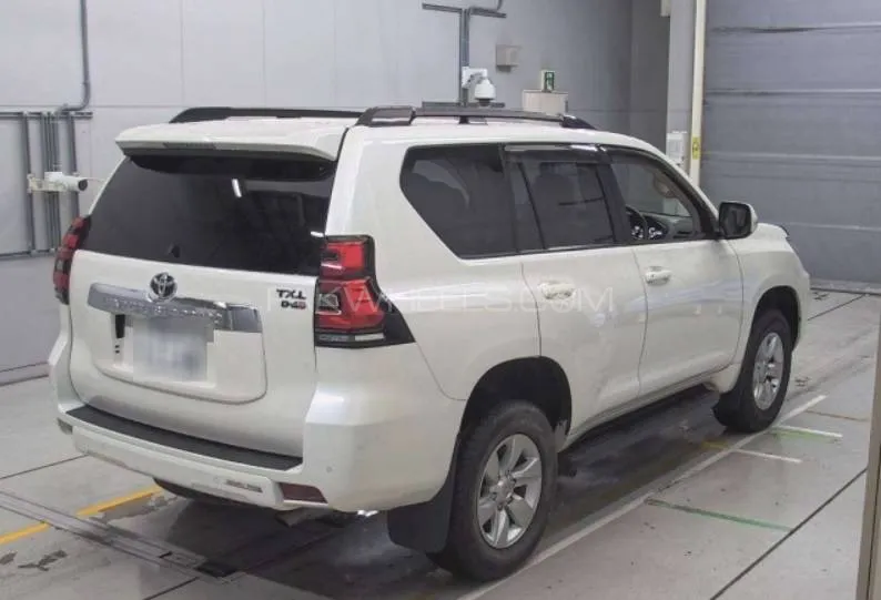 Toyota Prado 2020 for Sale in Gujranwala Toyota Prado 2020 for Sale in Gujranwala Image-3