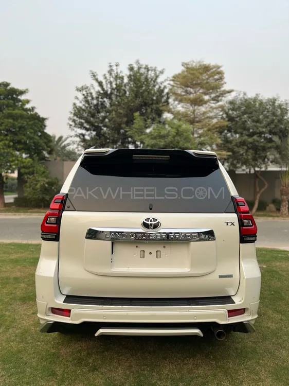 Toyota Prado 2020 for Sale in Faisalabad Toyota Prado 2020 for Sale in Faisalabad Image-3