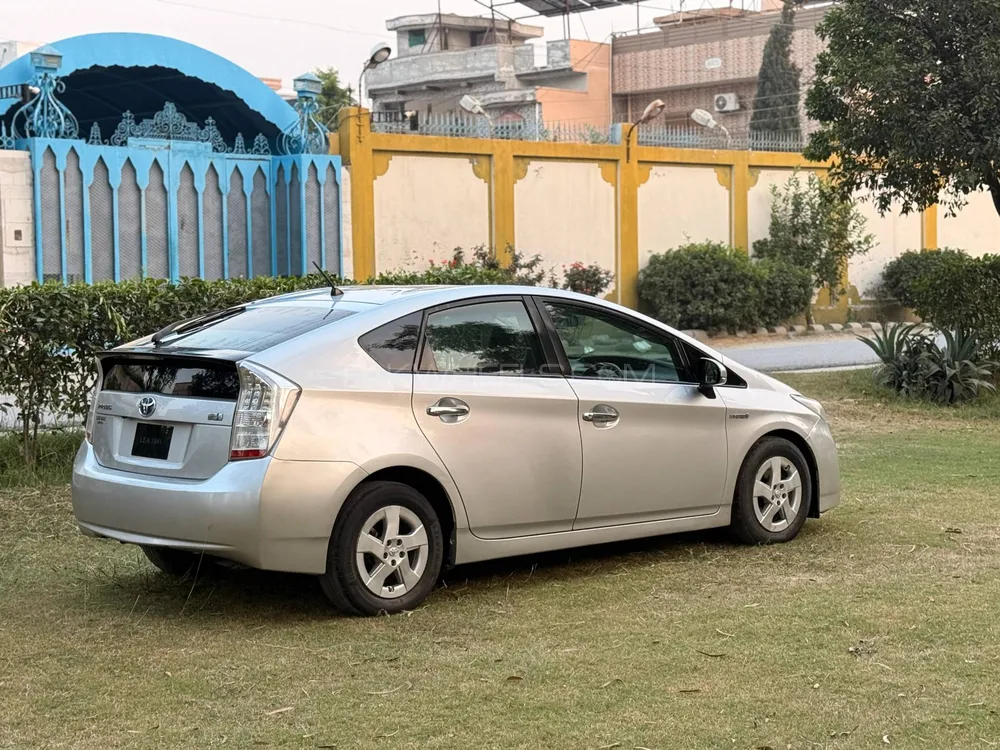 ٹویوٹا پریوس 2010 for Sale in مردان ٹویوٹا پریوس 2010 for Sale in مردان Image-4