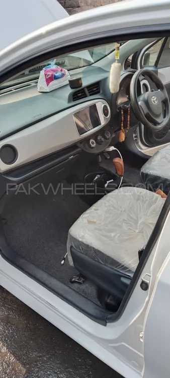 Toyota Vitz 2011 for Sale in Peshawar Toyota Vitz 2011 for Sale in Peshawar Image-14