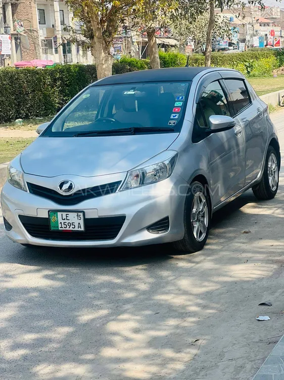 Toyota Vitz 2015 for Sale in Multan Toyota Vitz 2015 for Sale in Multan Image-9