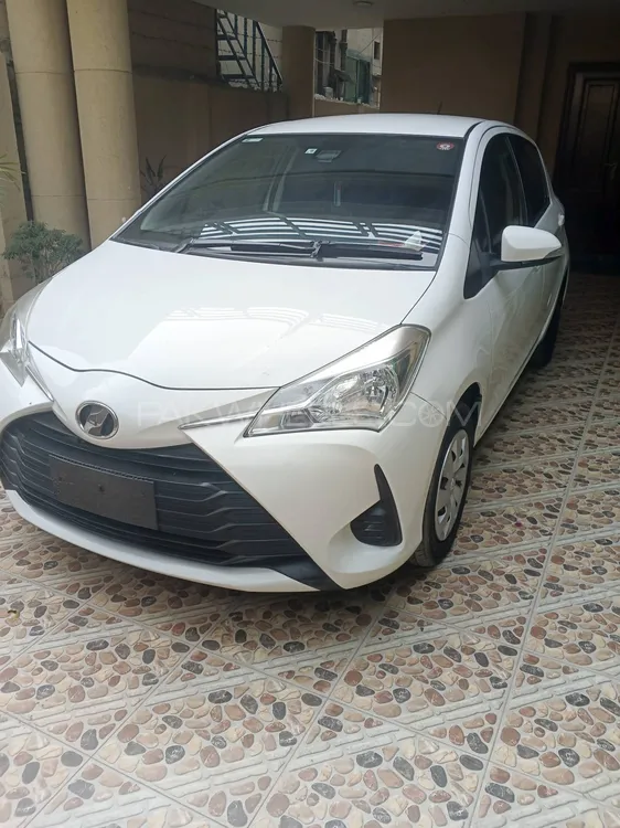Toyota Vitz 2017 for Sale in Lahore Toyota Vitz 2017 for Sale in Lahore Image-3