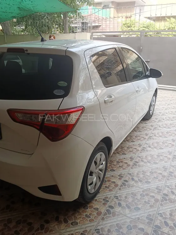 Toyota Vitz 2017 for Sale in Lahore Toyota Vitz 2017 for Sale in Lahore Image-9
