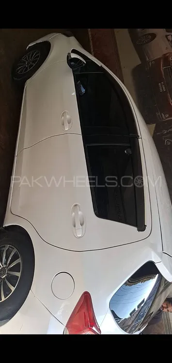 Toyota Vitz 2016 for Sale in Lahore Toyota Vitz 2016 for Sale in Lahore Image-5