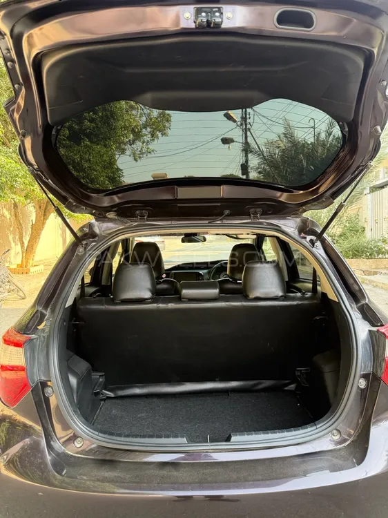 Toyota Vitz 2018 for Sale in Karachi Toyota Vitz 2018 for Sale in Karachi Image-6