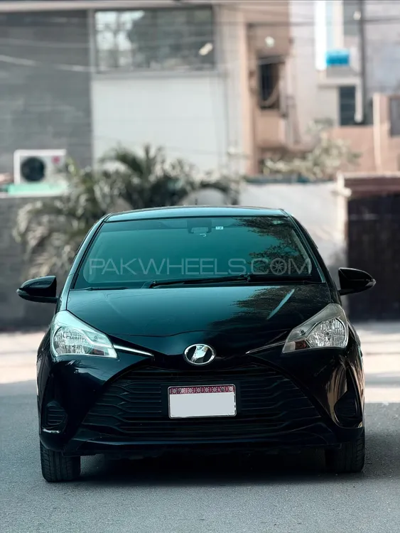Toyota Vitz 2018 for Sale in Karachi Toyota Vitz 2018 for Sale in Karachi Image-1