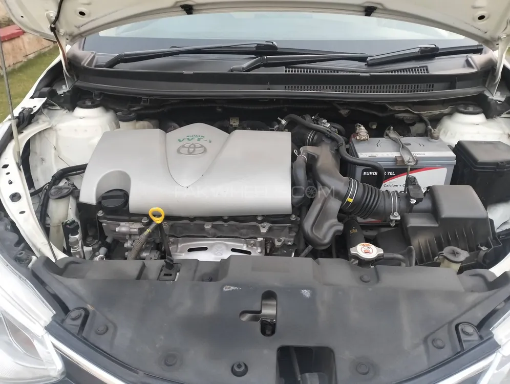 Toyota Yaris Sedan 2020 for Sale in Lahore Toyota Yaris Sedan 2020 for Sale in Lahore Image-9