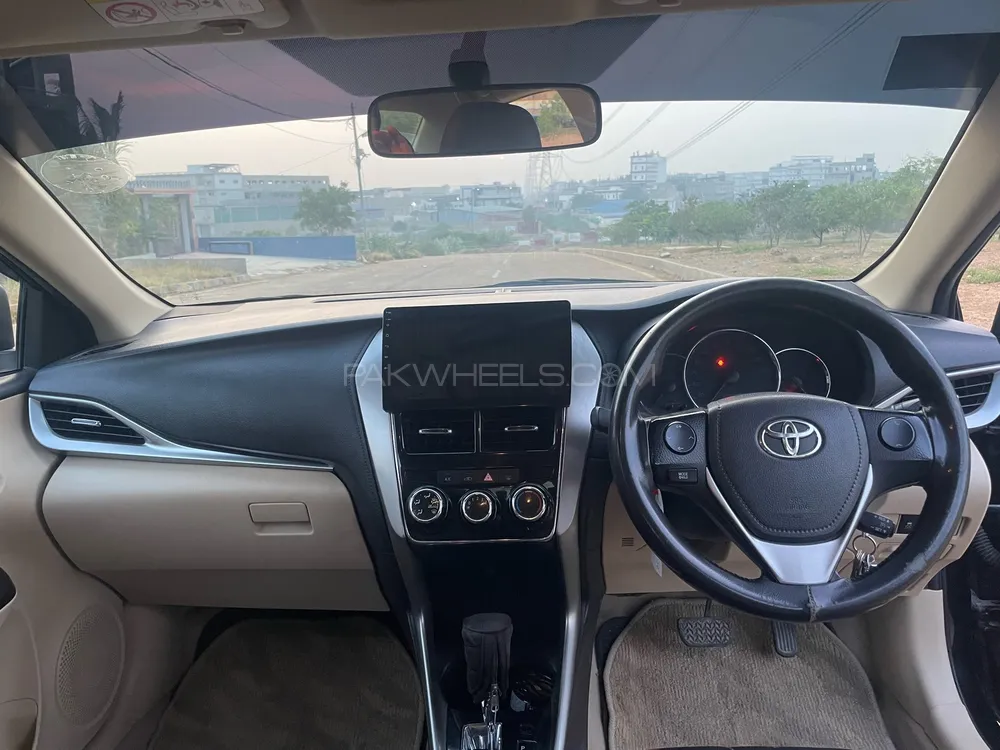 Toyota Yaris Sedan 2020 for Sale in Karachi Toyota Yaris Sedan 2020 for Sale in Karachi Image-10
