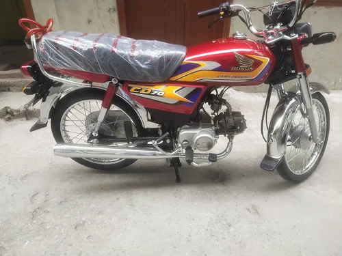 Honda CD 70 2025