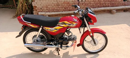 Honda CD 70 Dream 2025