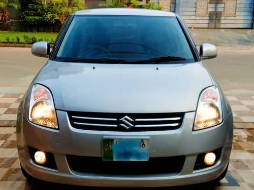 Suzuki Swift DLX Automatic 1.3 2016