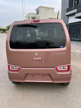 Suzuki Wagon R FA 2024