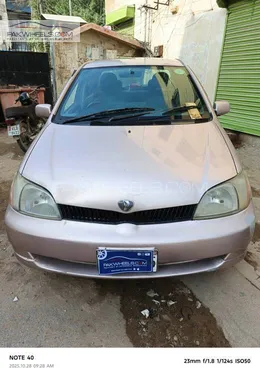 Toyota Platz F 1.0 2001