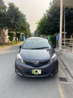 Toyota Vitz F 1.0 2016